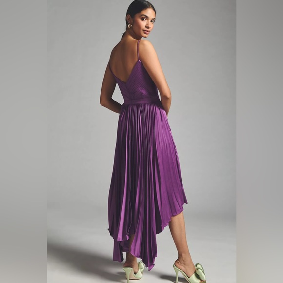 Anthropologie Mac Duggal Pleated V-Neck Dress - Picture 2 of 14